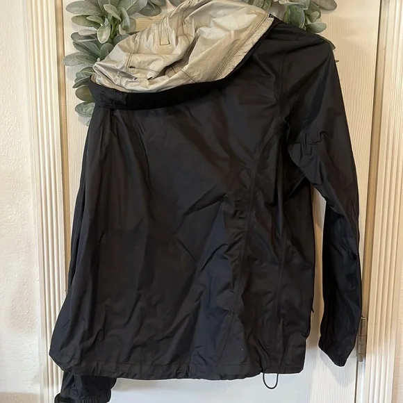 LLBean Trail Model Rain Jacket - Picture 4 of 4